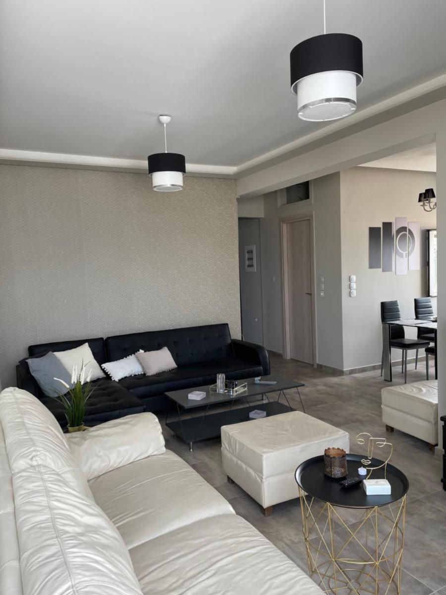 Kapsalakis Penthouse - Housity