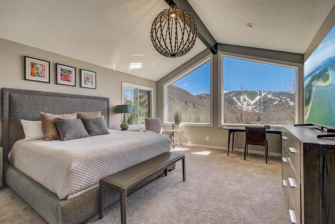 Suitetrails - Deer Valley Private Home Exquisite Mountain Modern Private Hot Tub Wonderful Gathering Spaces