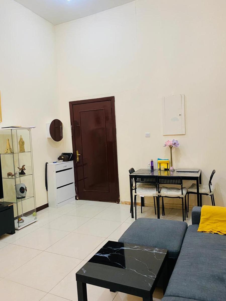 Muroor House with garden - Housity