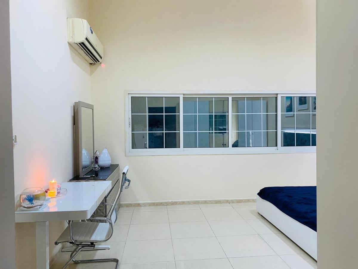 Muroor House with garden - Housity