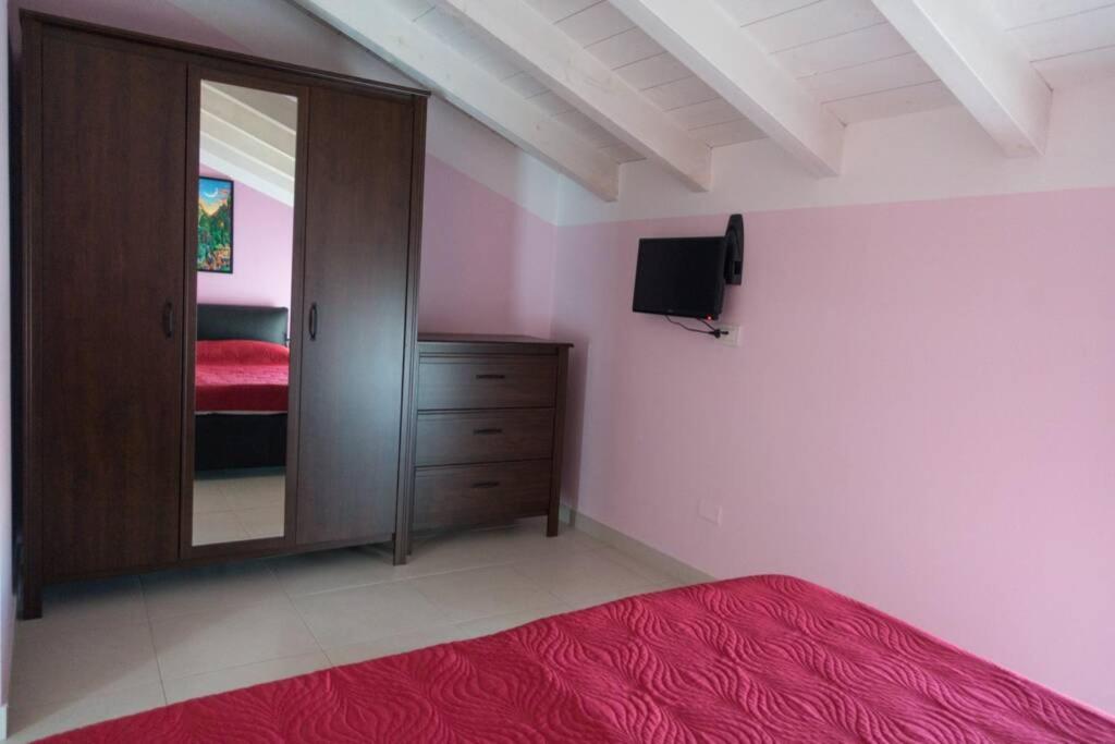 Suitetrails - Apartment Viole, cozy attic set in the old town next to the lake