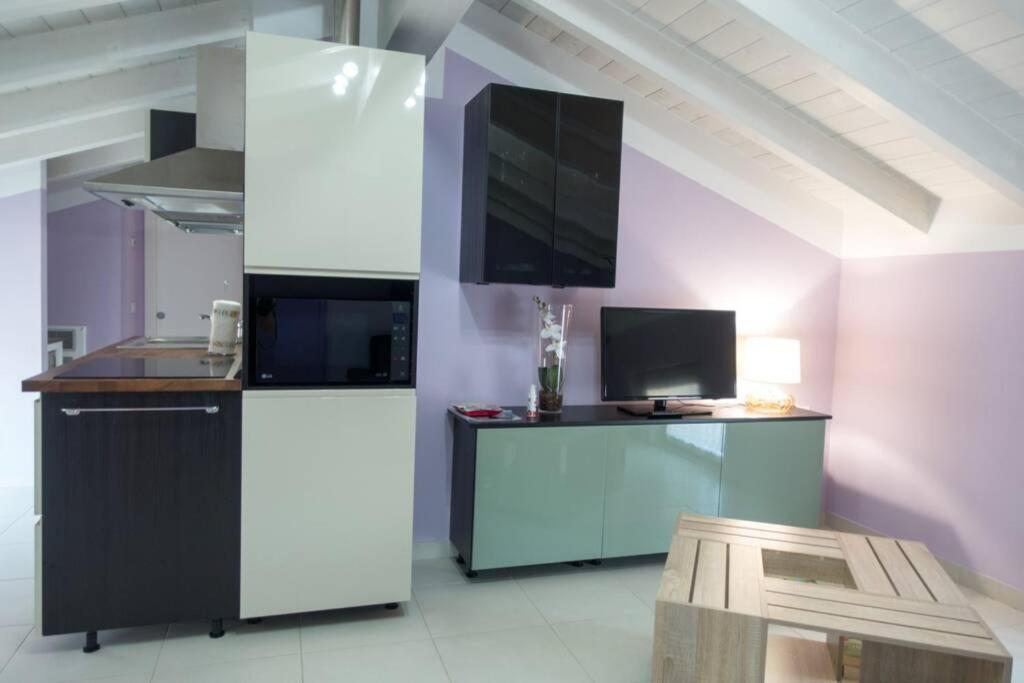 Suitetrails - Apartment Viole, cozy attic set in the old town next to the lake