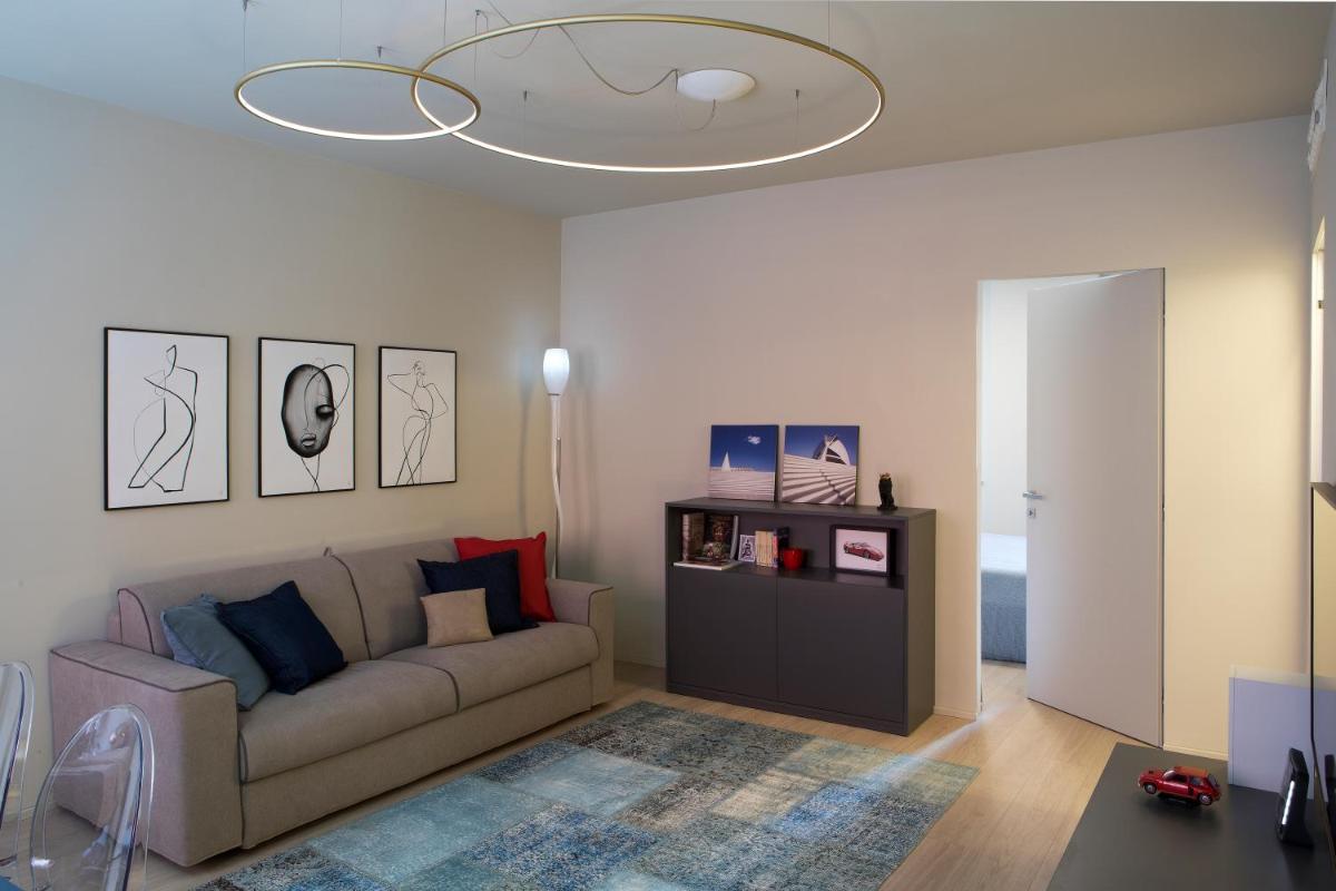 Casa da Gio', incantevole, nel cuore di Alba, con posto auto gratuito. - Housity