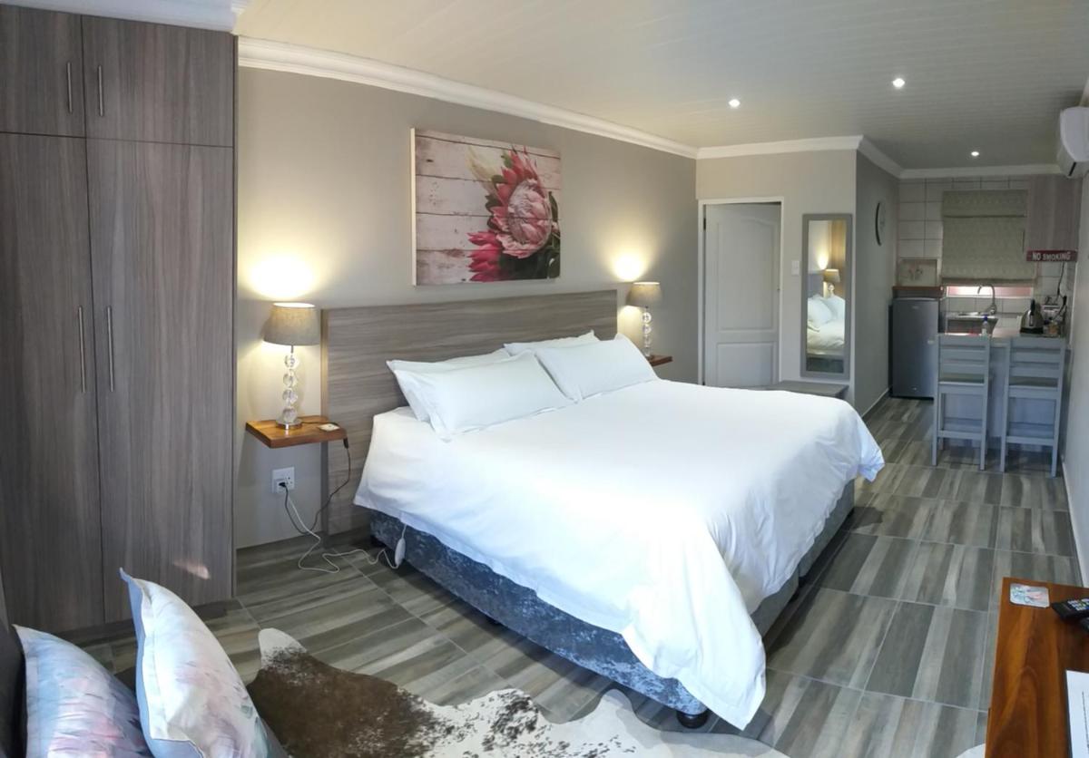 Schnehage Self Catering - Housity