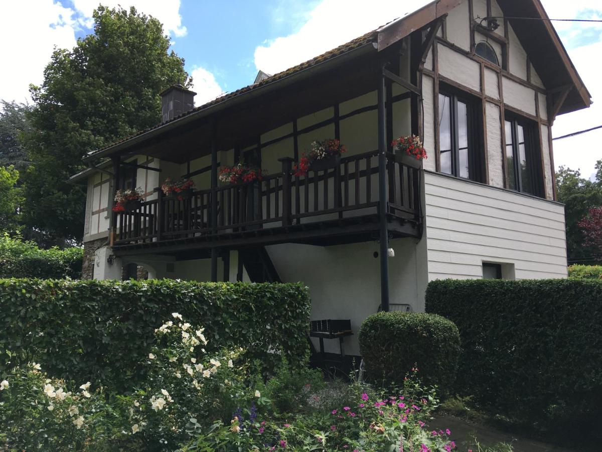 Holiday Home "Les Ancolies " Gîte citadin - Housity