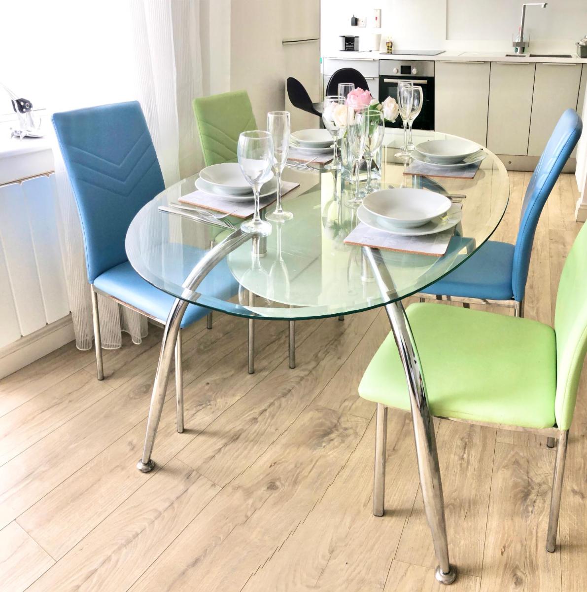 Luxury 2-Bed Apartment In Central Brighton - Housity