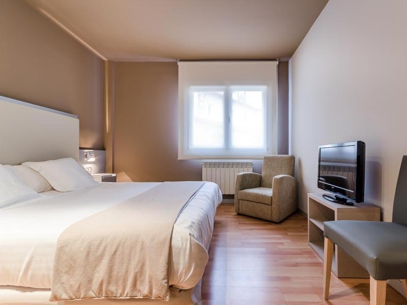 Hotel Nagusi - Housity