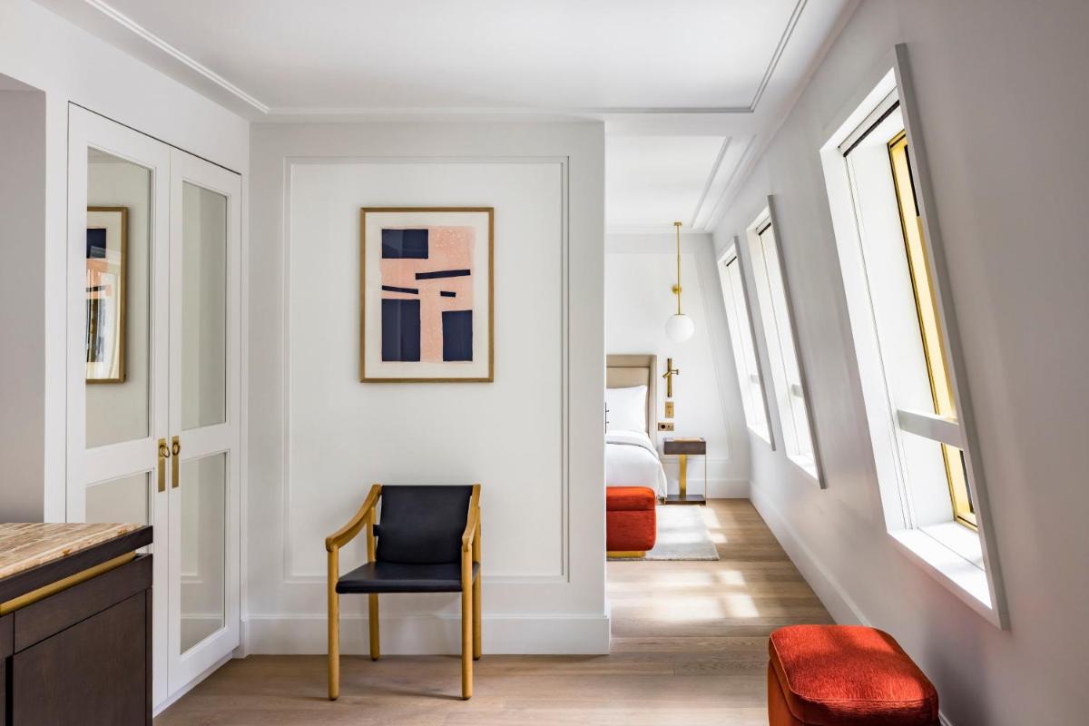 Coin salon dans l'établissement Kimpton - St Honoré Paris by IHG