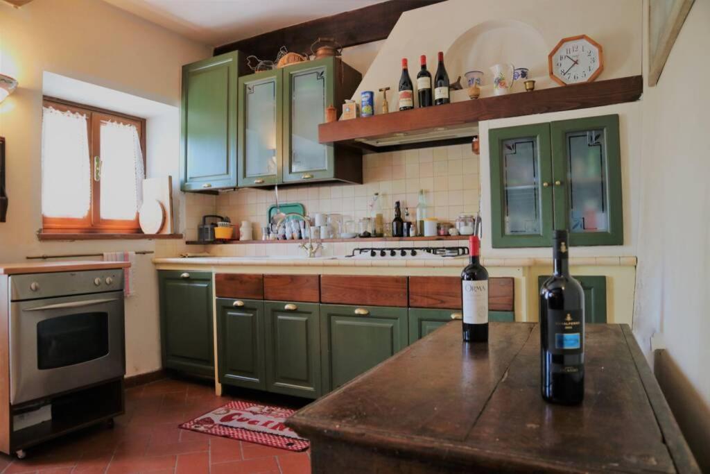La Sala Vecchia - Lovely Tuscan Holiday house Badia Prataglia, Casentino Valley - Housity
