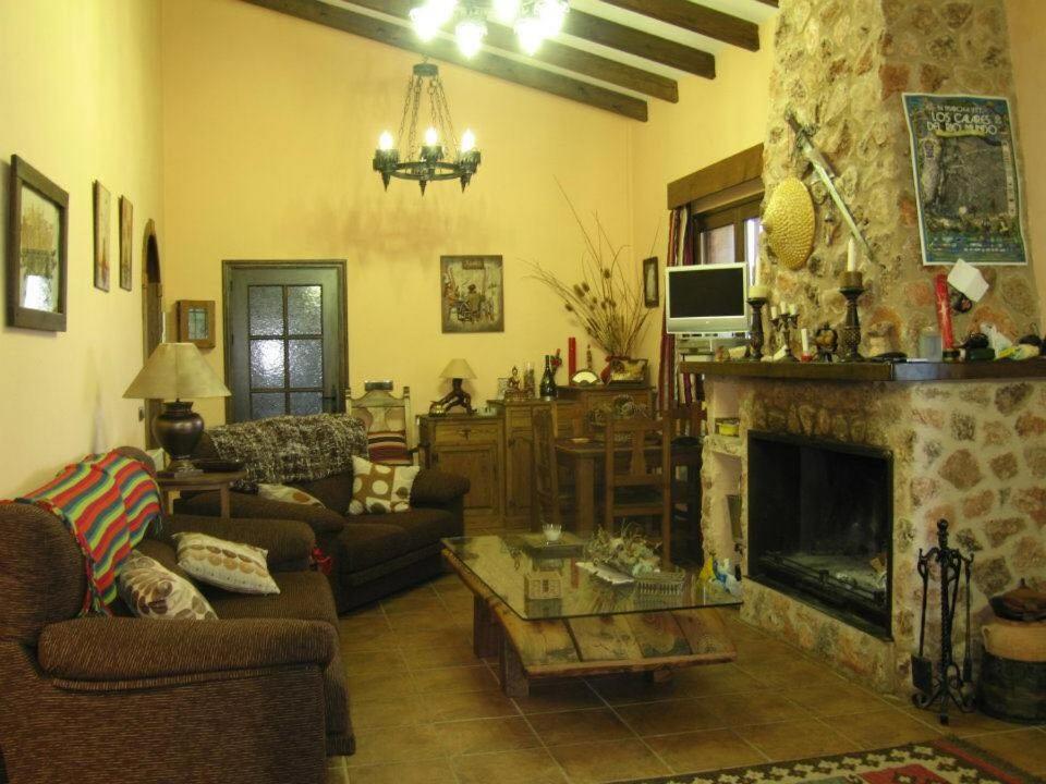 Casa Rural El Tejo - Housity