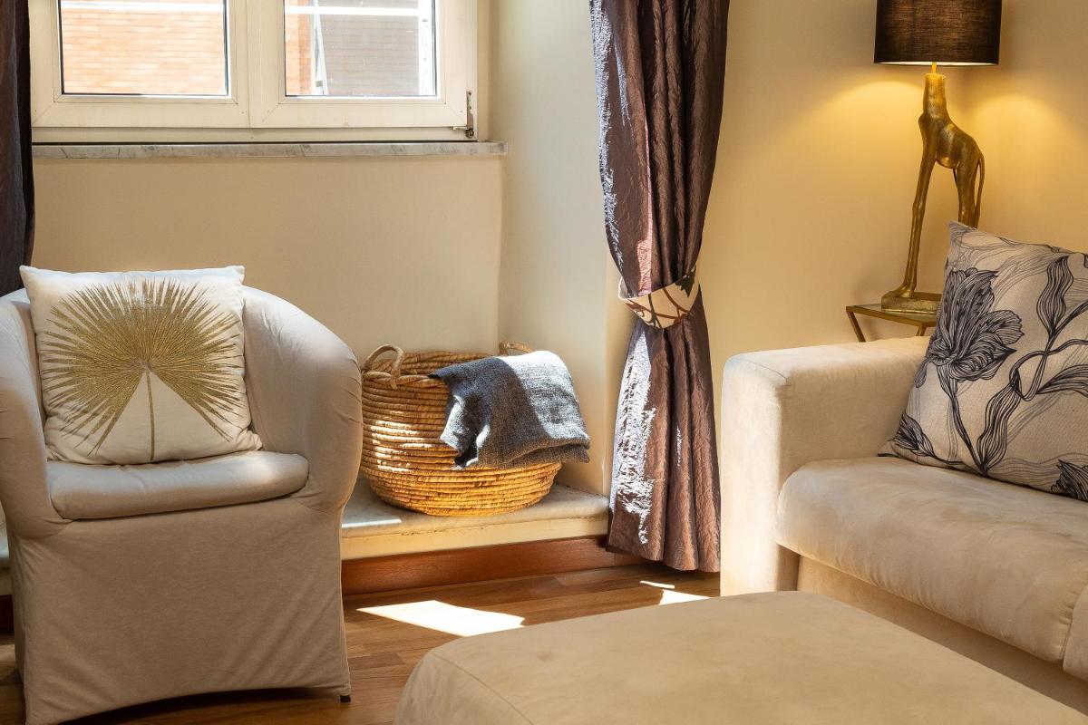 Spanish Steps Exclusive Rental in Rome - Housity