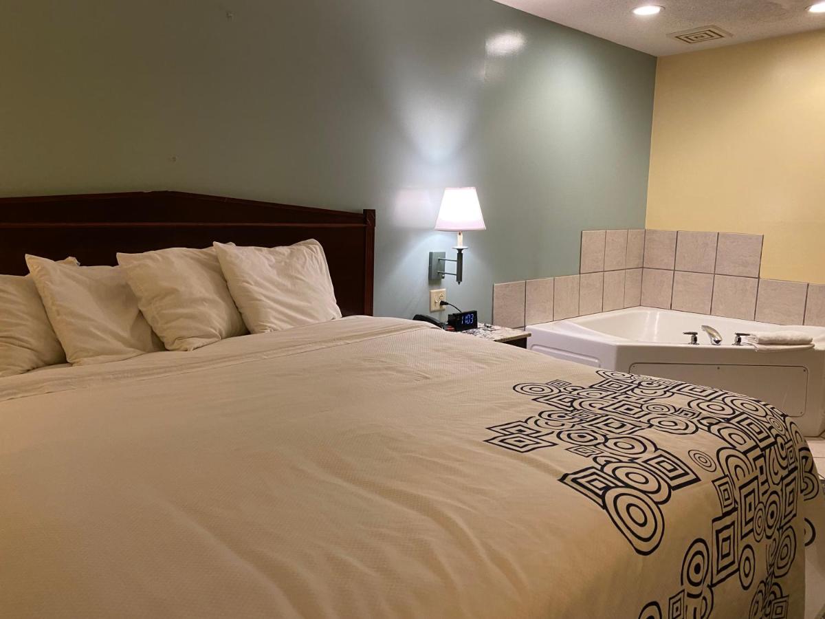 Knights Inn & Suites Dublin - Housity