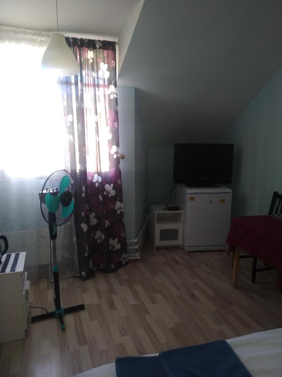 Slavyanskii Dvor - Housity