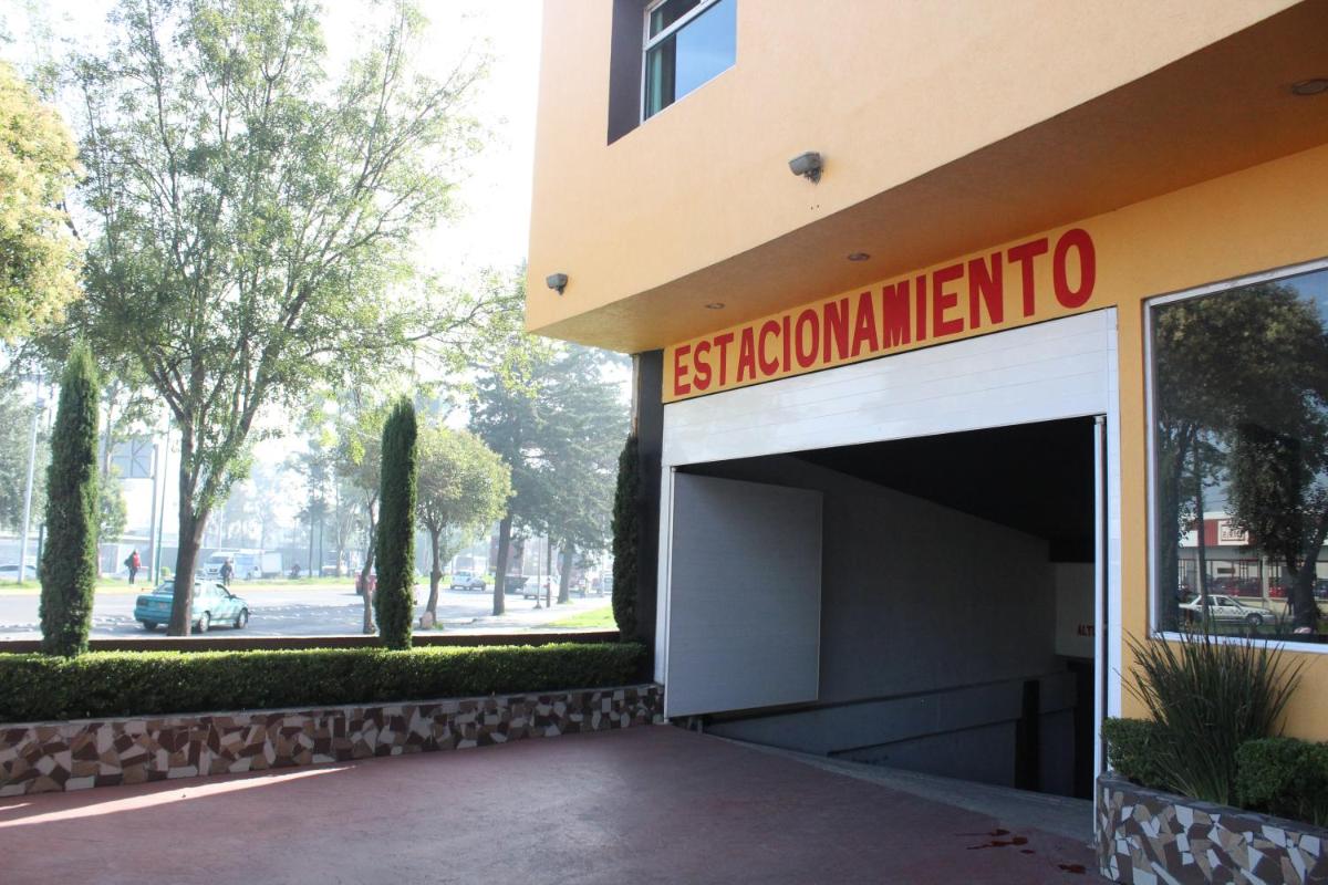 Hotel Palass - Housity