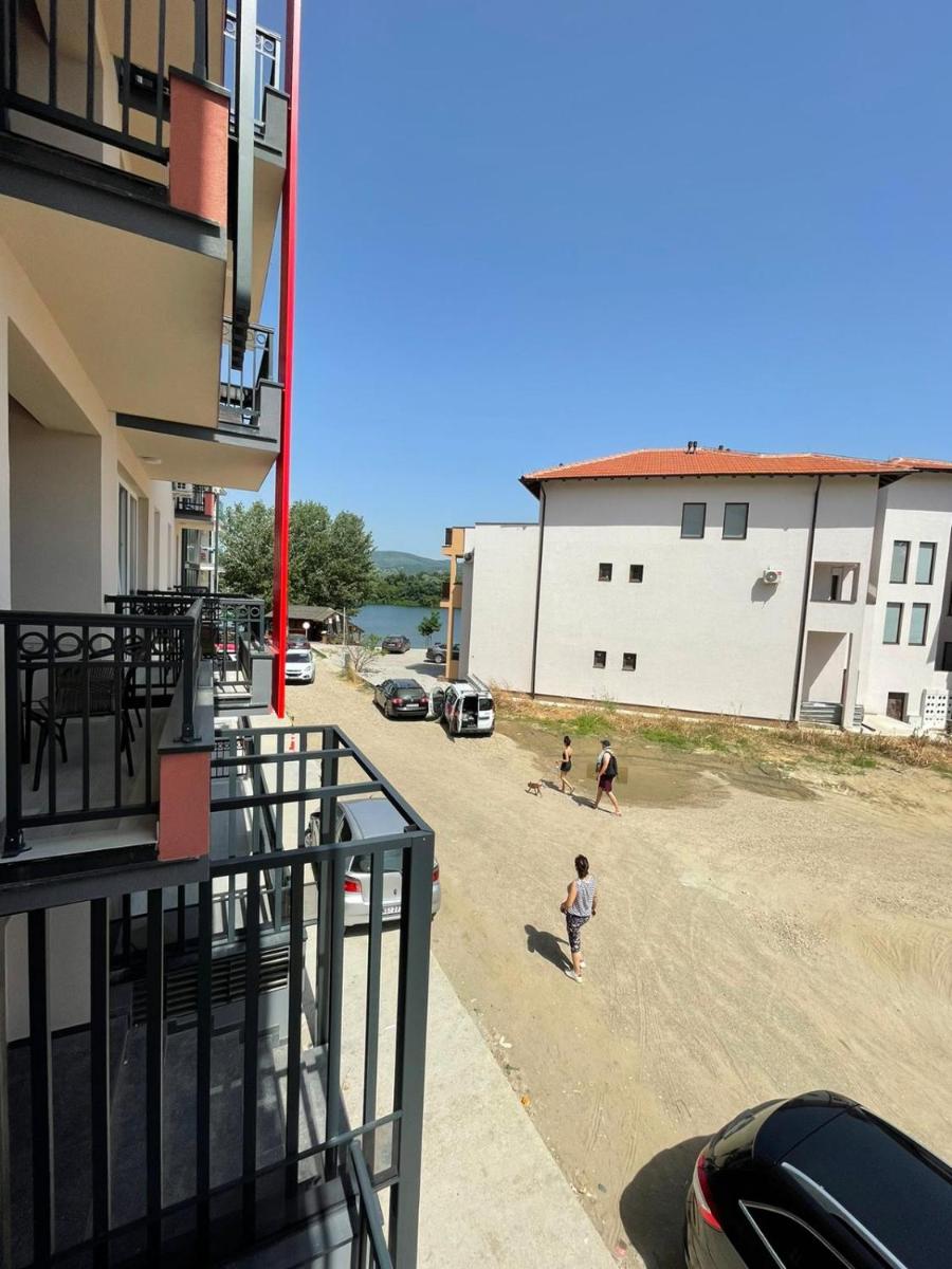 Lake View Tašić 1 - Housity