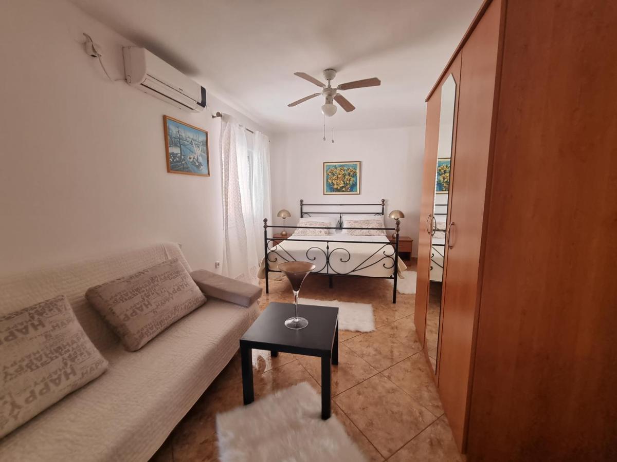 Holiday Apartment 1 - Housity