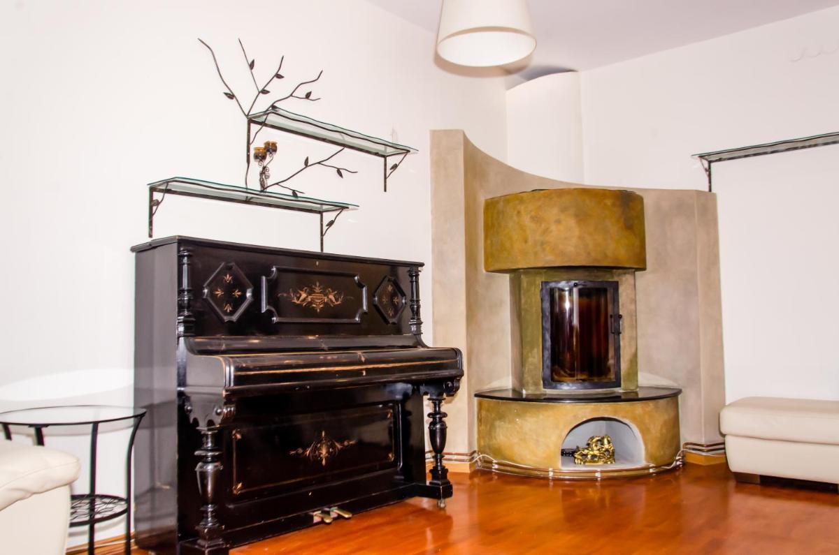 Bohemian Apartment - Center of Bucharest - Housity
