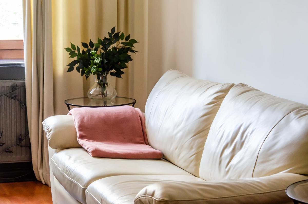 Bohemian Apartment - Center of Bucharest - Housity