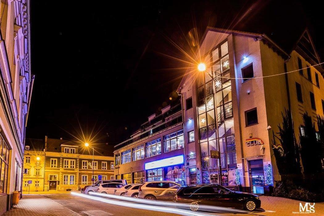 Pokoje gościnne Tęczowa - Housity