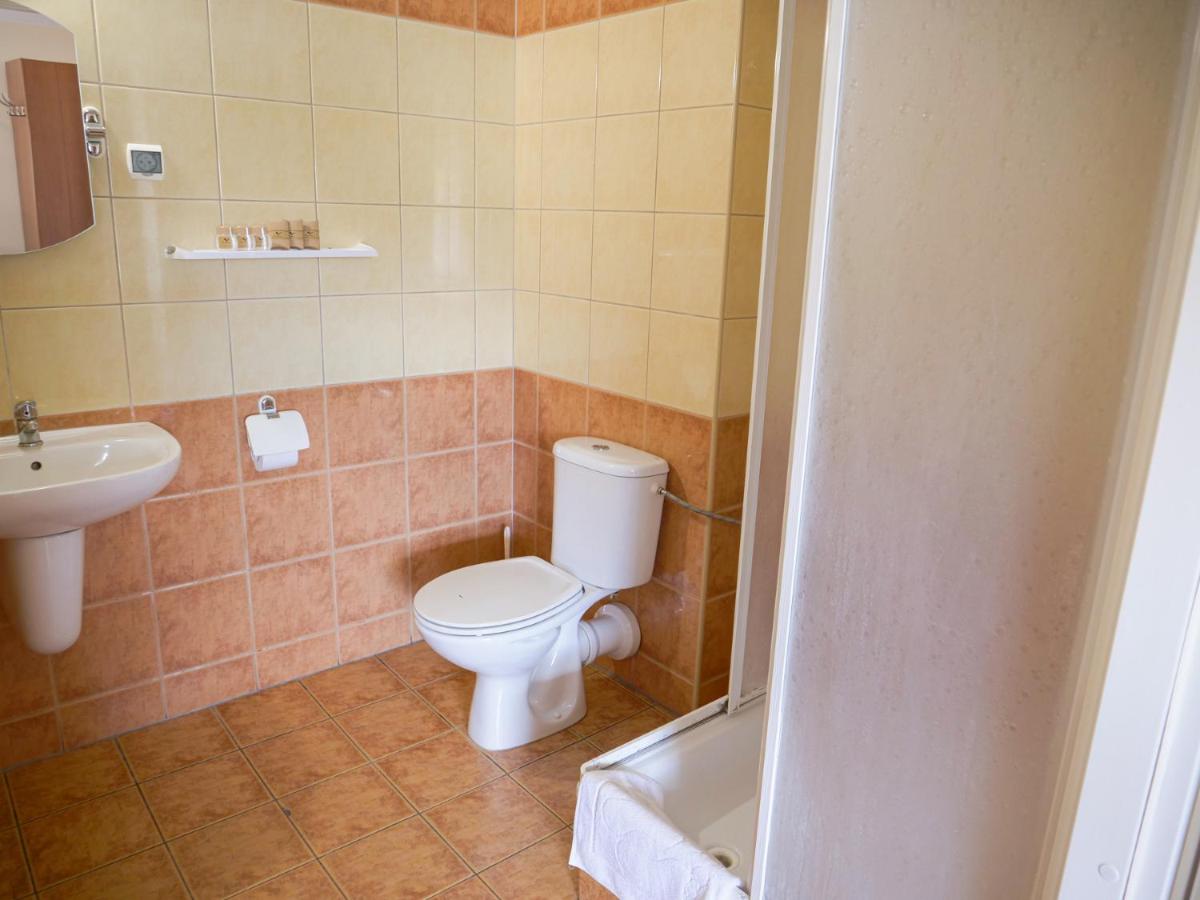 Meduza Natura Tour - Housity