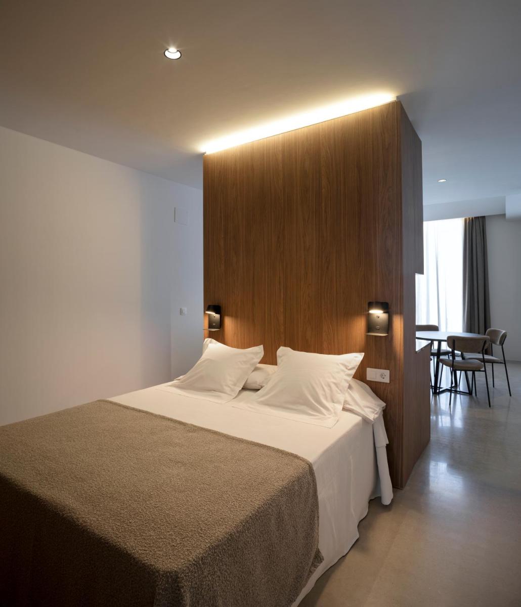 Dau Studios - Housity