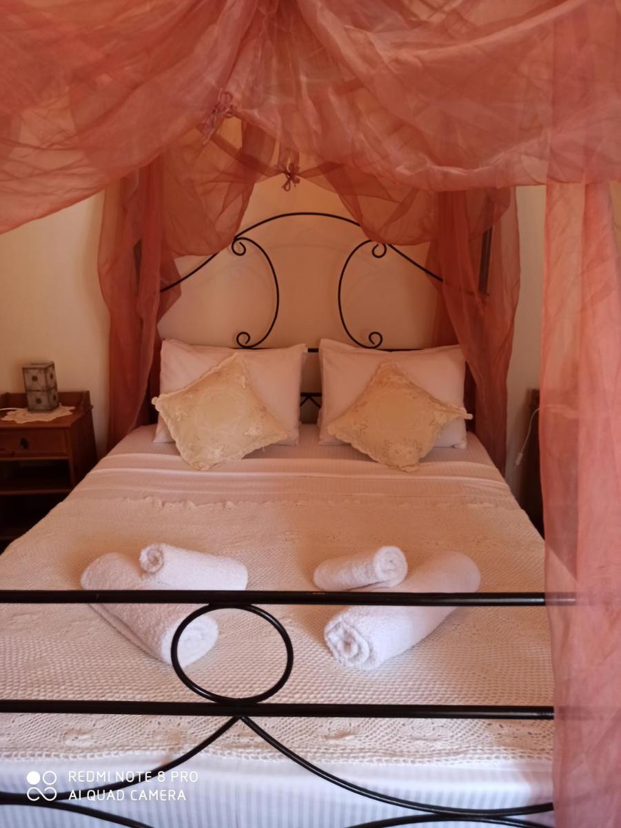 Suitetrails - Lefkara Hotel