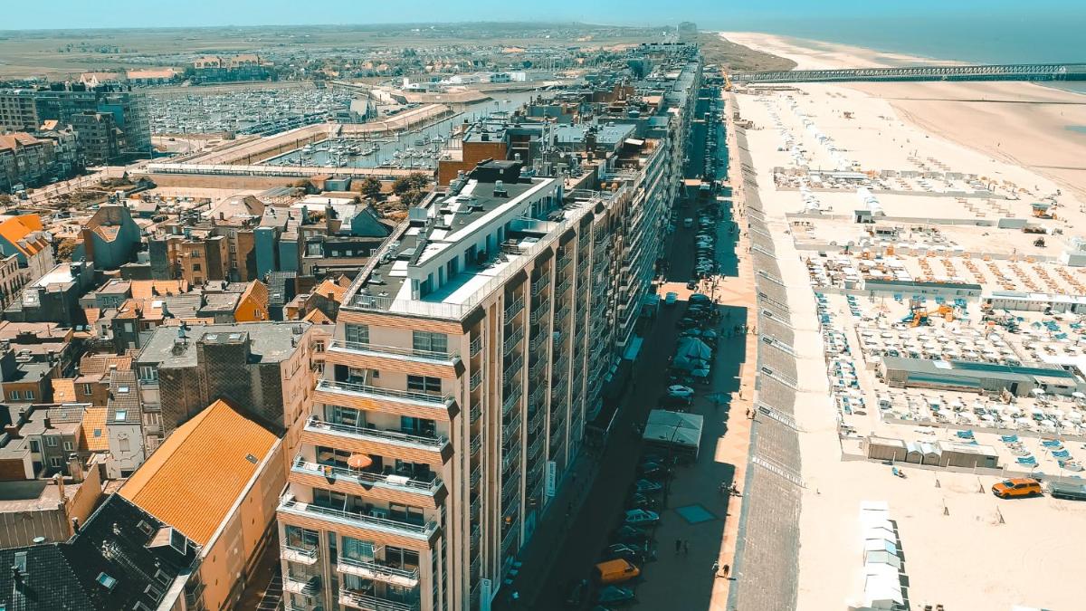 Holiday Suites Blankenberge - Housity