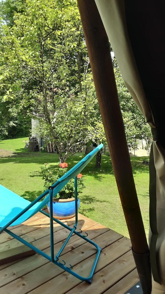 LODGE EXTERIEUR 2 PERSONNES (possibilité toile de tente en plus pour efants avec futon) - Housity