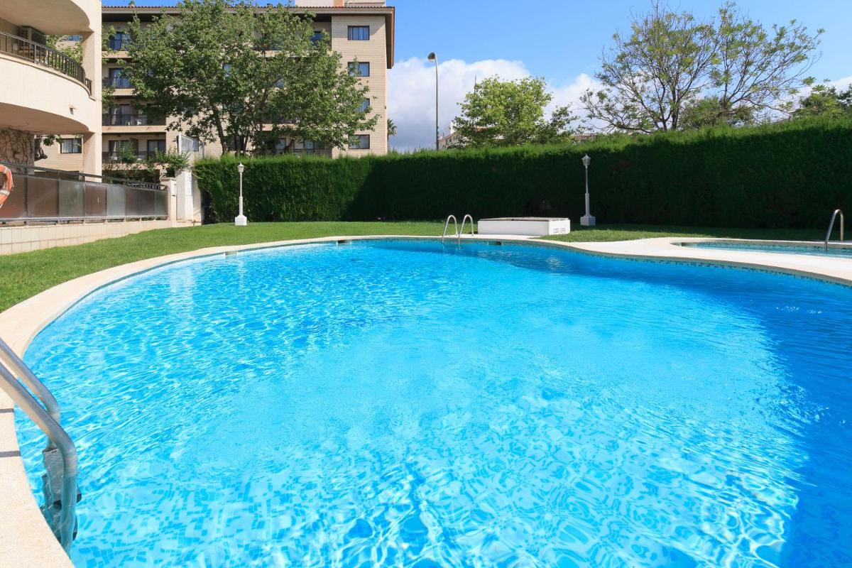 UHC STELLA MARIS APARTMENTS - Housity