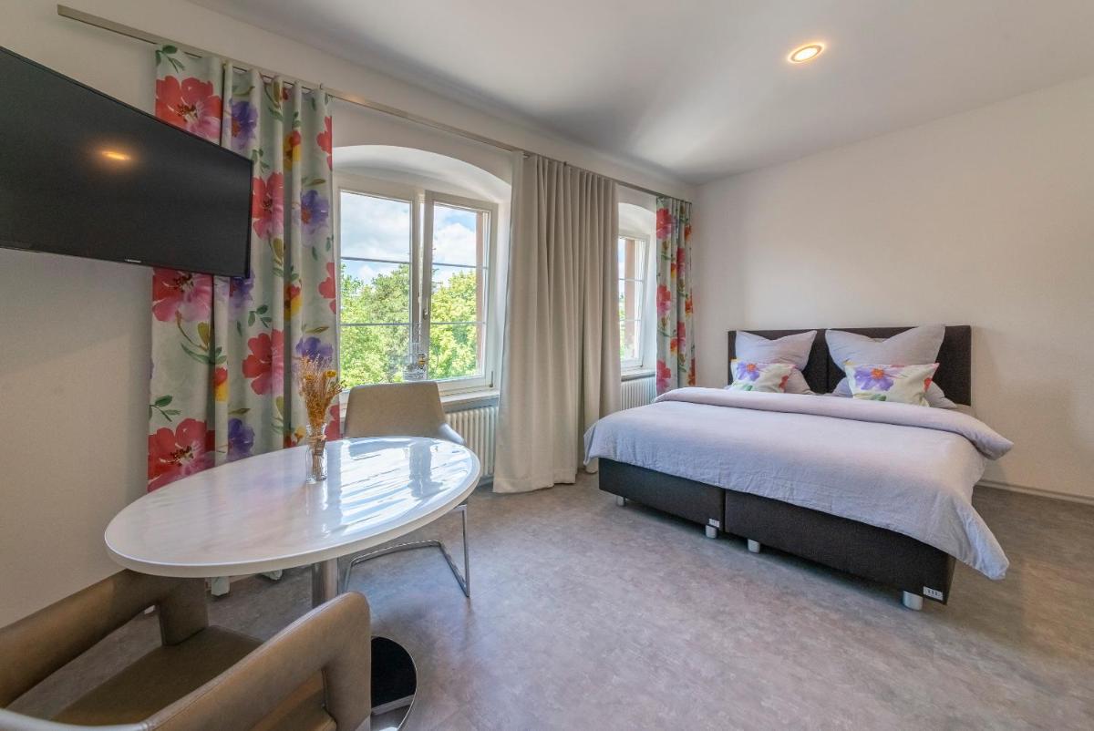 Apartment 11 - Housity