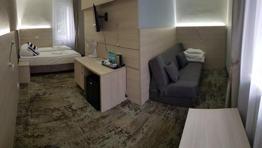 Willa Nest - Housity