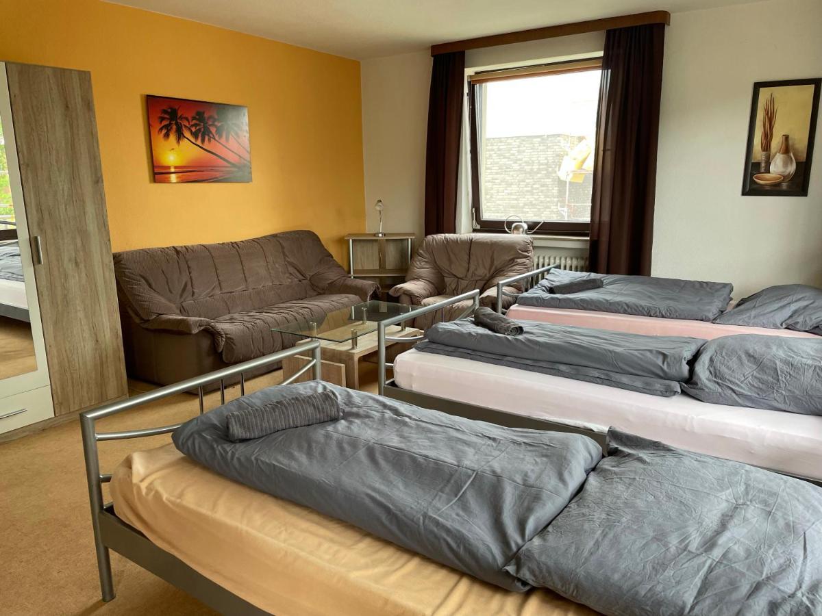 Schönes einfaches Zimmer in Oldenburg - Housity