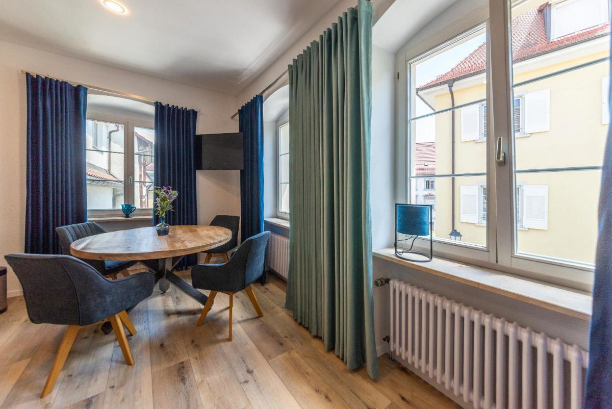 Apartment 9 - Hizvo