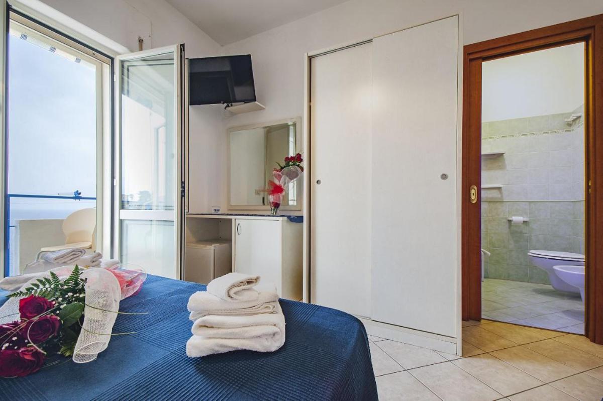 Hotel Piccolo Mondo - Housity