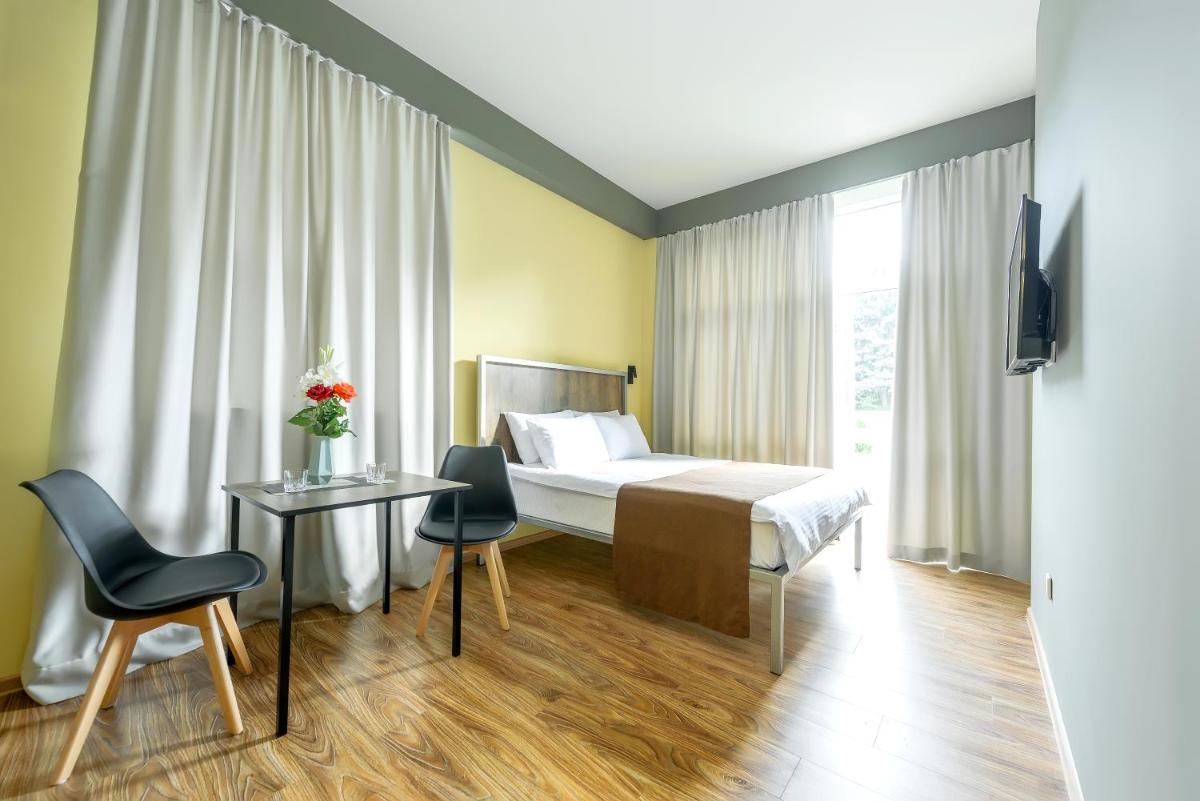 STARK HOTEL - Hizvo