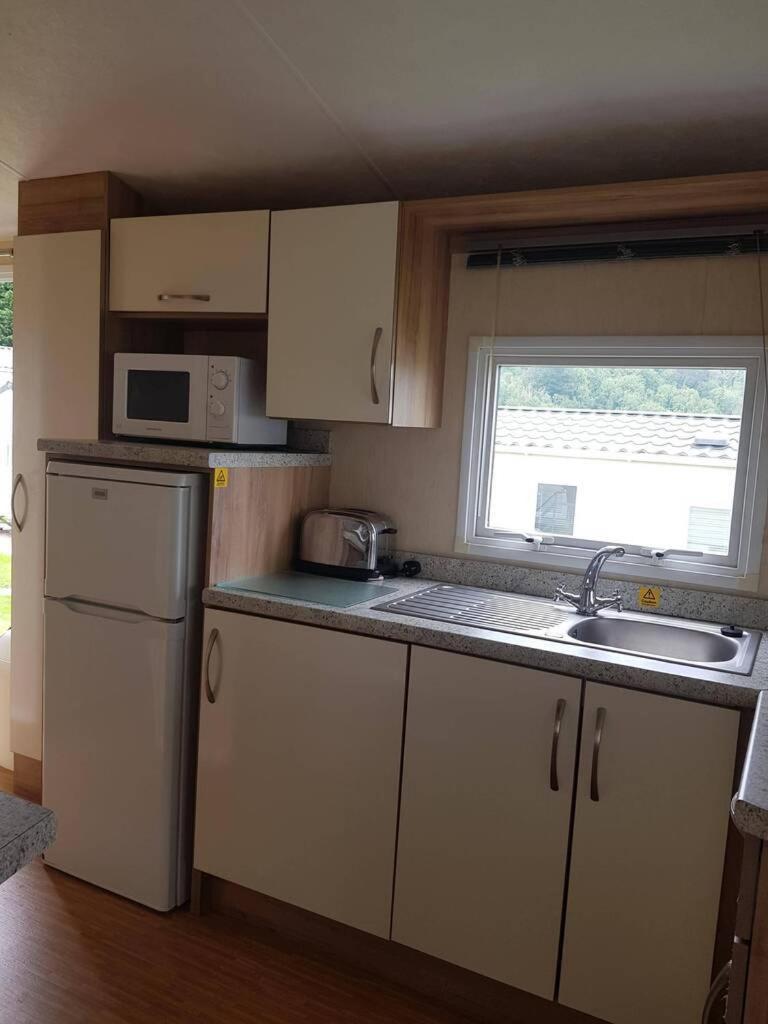 Hoburne Devon Holidays Park Sleep 6 Caravan - Housity