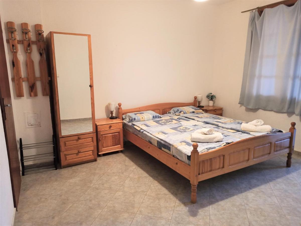 Room for two in House of relax Ahtopol - Housity