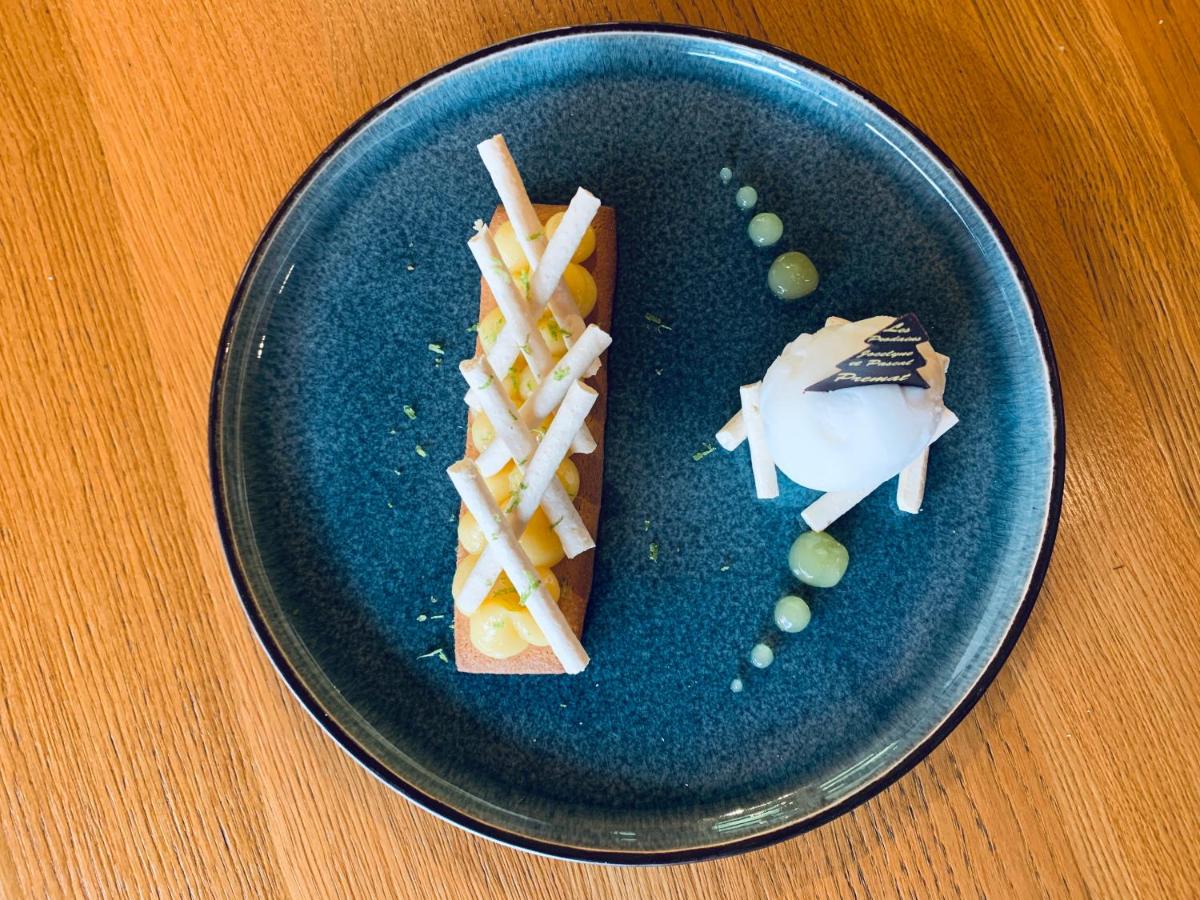 Nourriture dans l'hôtel ou à proximité