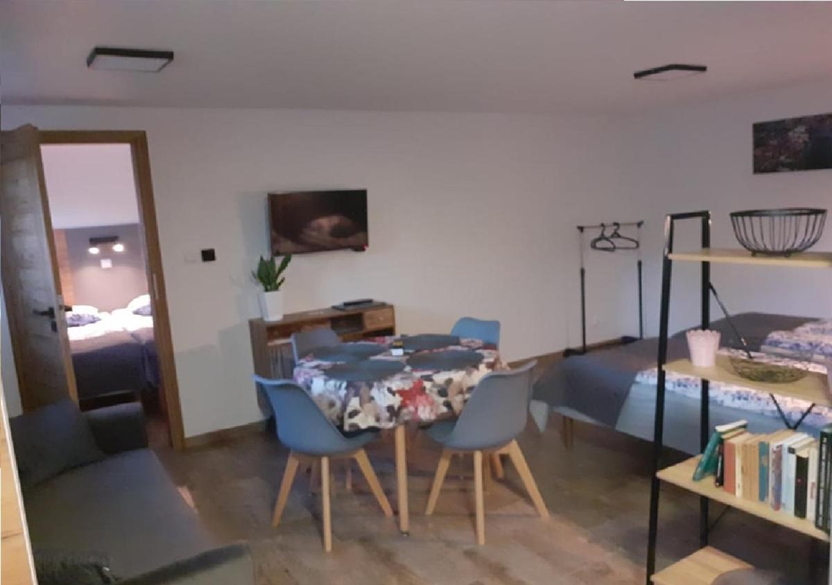 Przystanek Tykocin - apartamenty gościnne - Housity