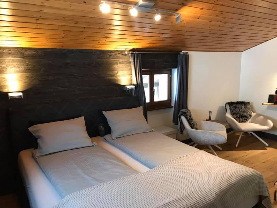 Chez Stéphane et Maria - Housity