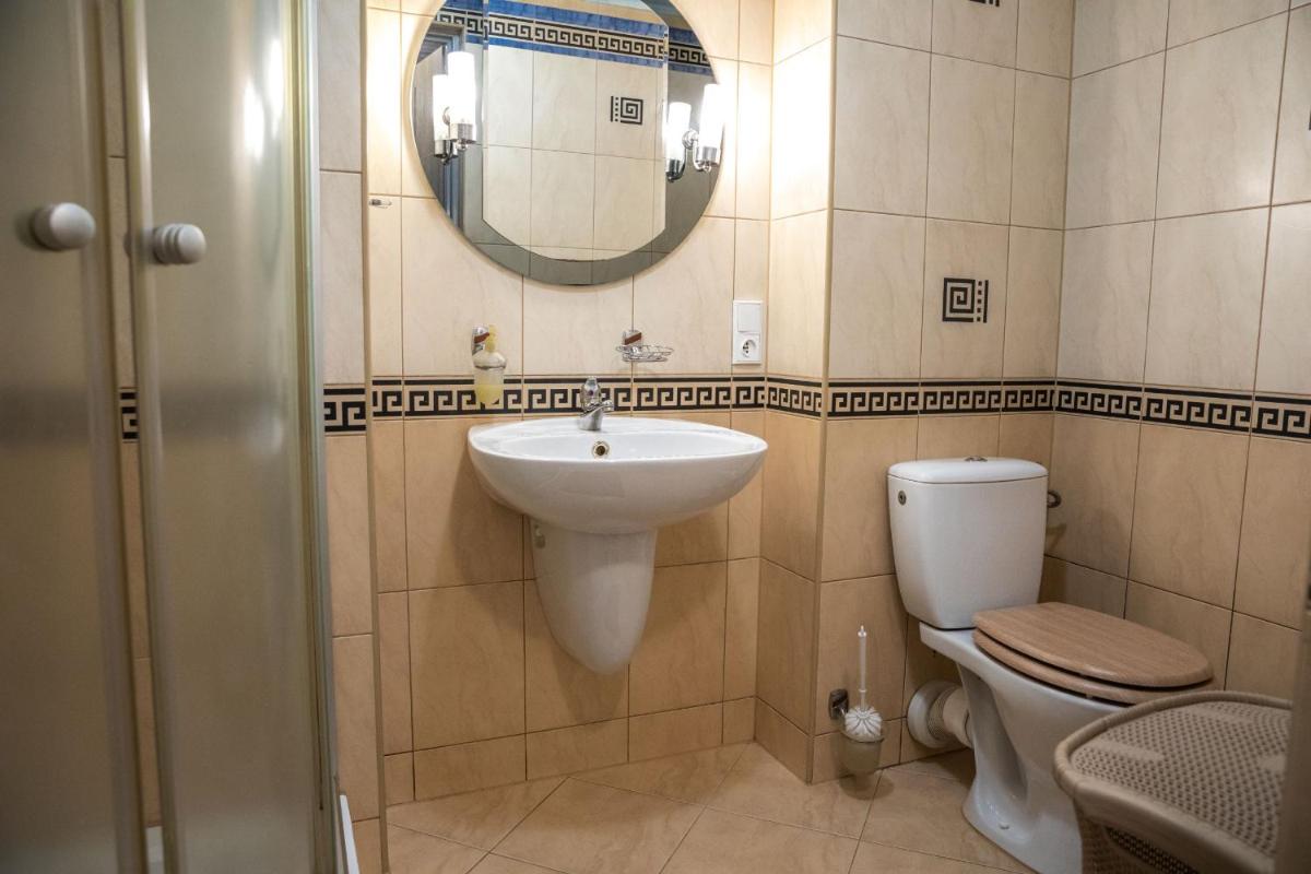 ENKLAWA NAD KWISĄ [APARTAMENT 1] - Housity