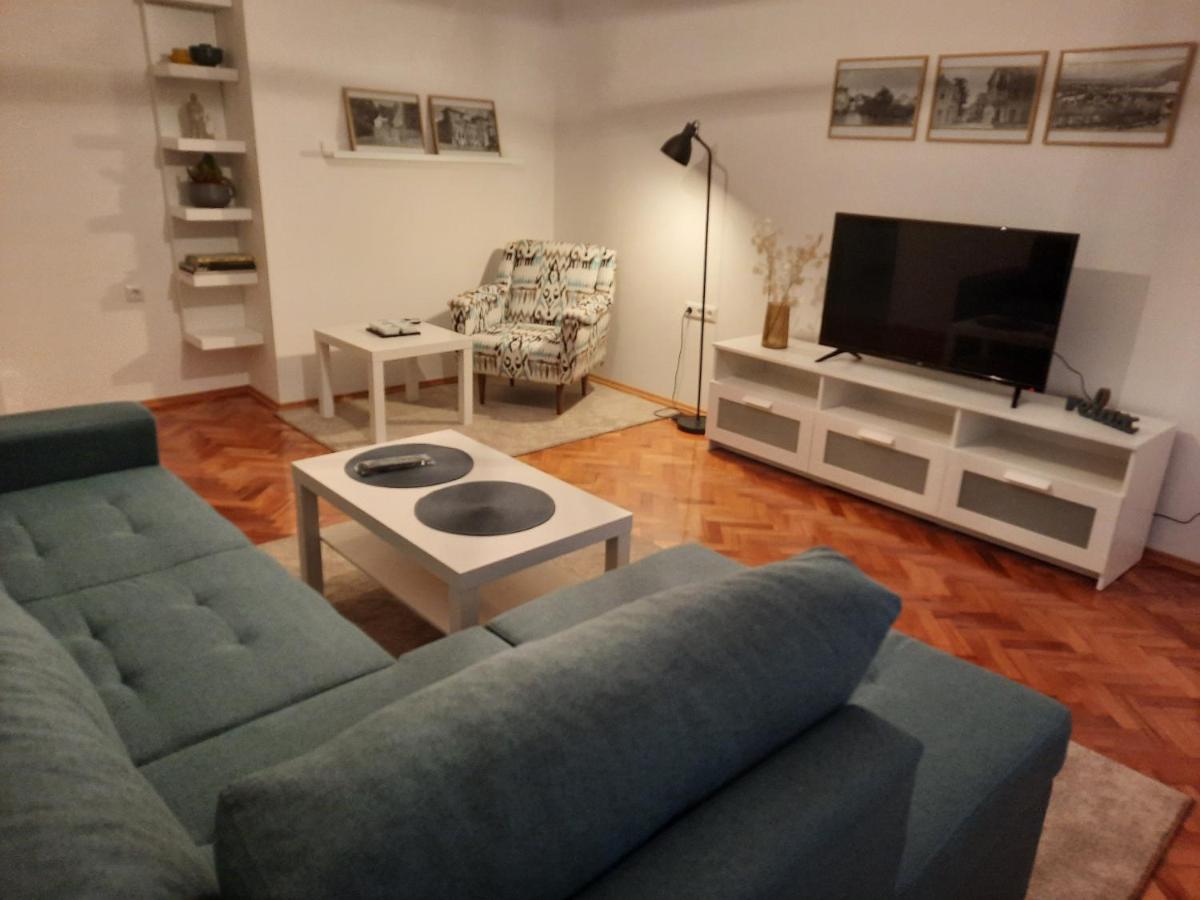 Babalina's Place - Housity