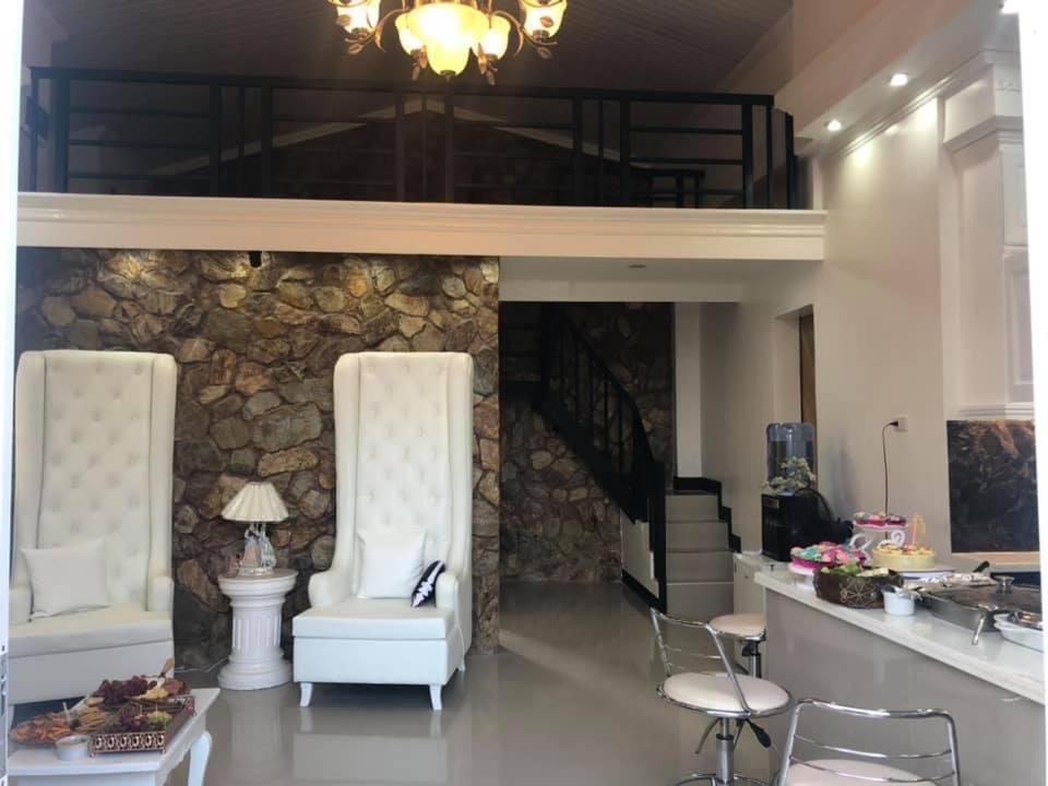 Garcia Family Penthouse Villa - Housity