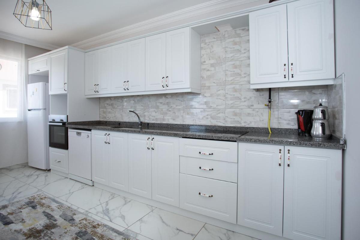 Leena suites - Housity