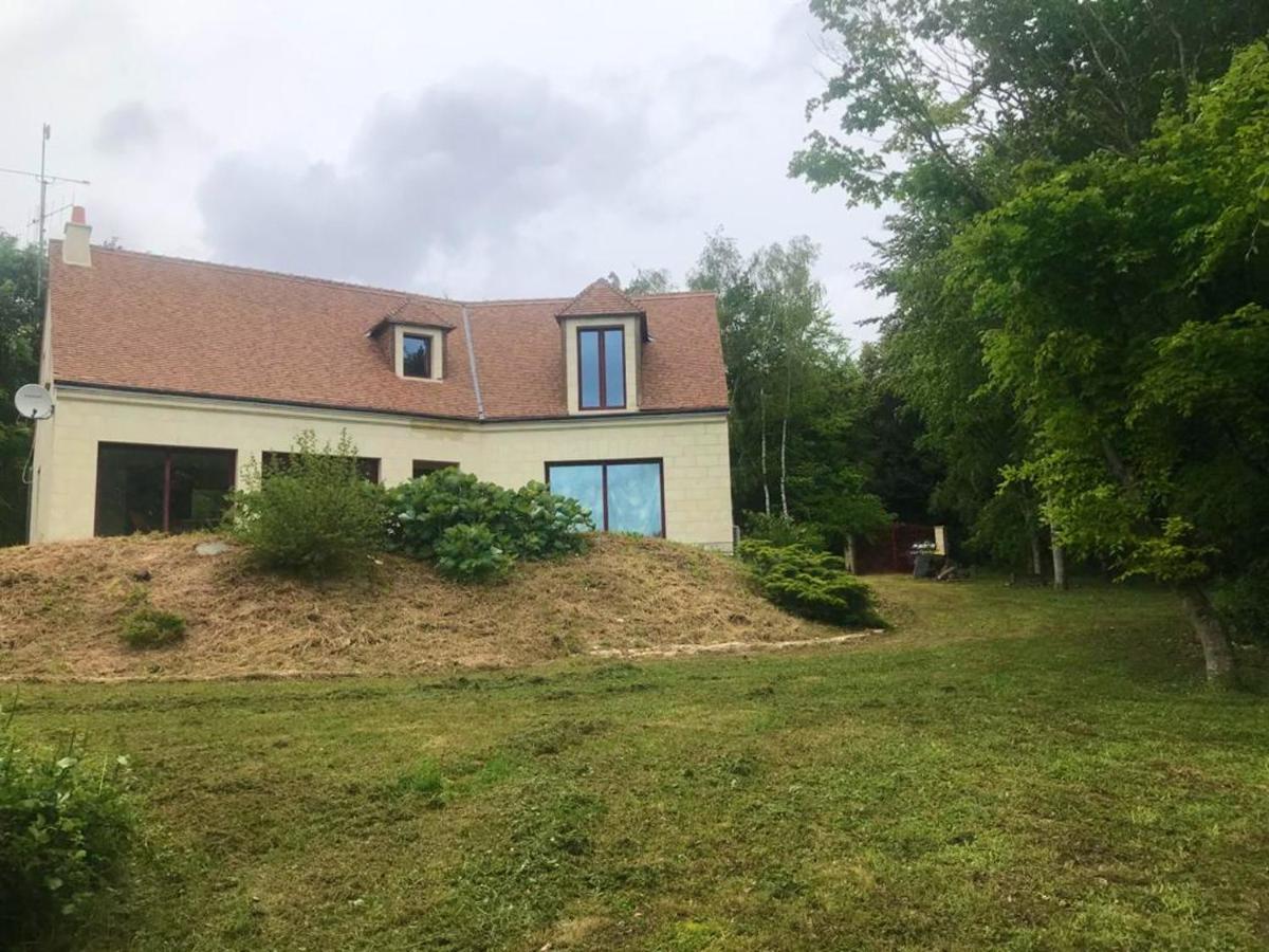 Maison de caractere a Mouterre Silly avec grand jardin - Housity