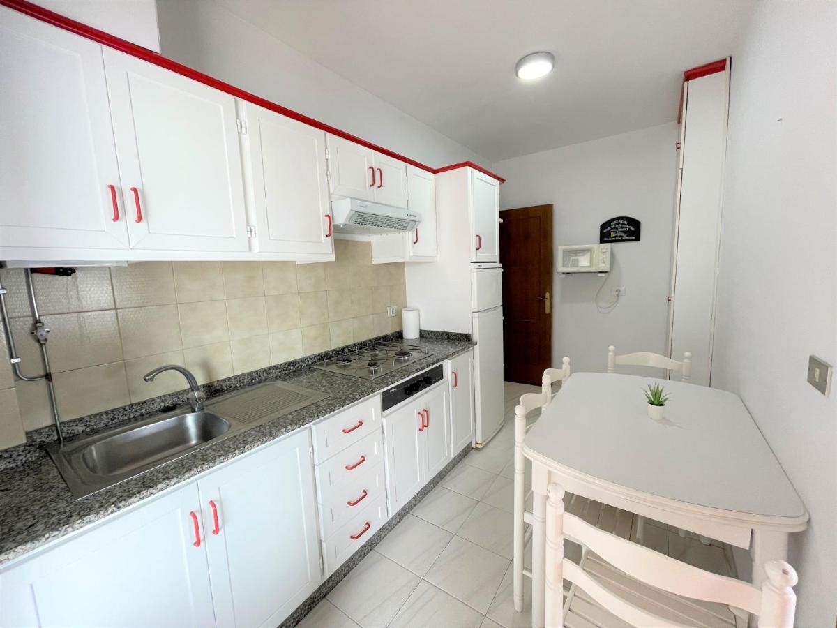 Apartamentos Miramar Playa - Housity