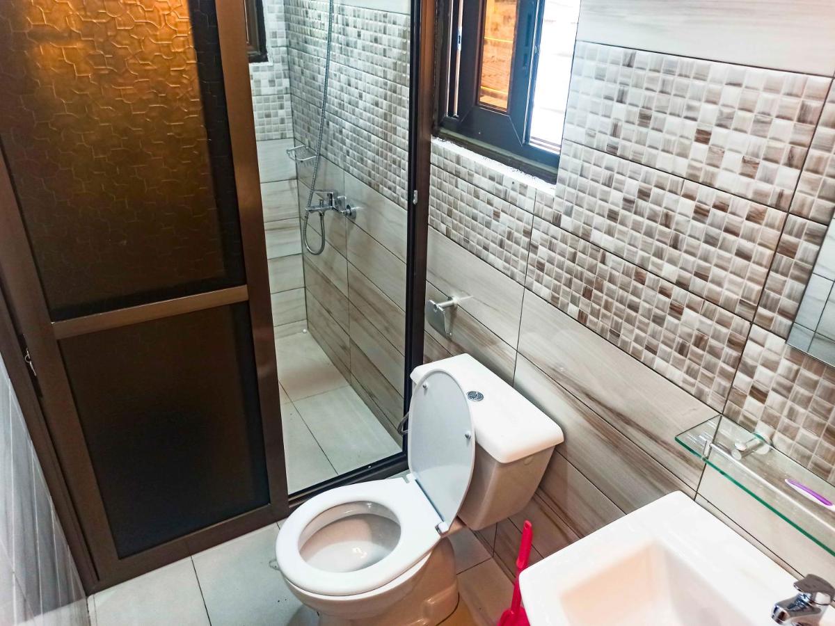 Appartement F4 Climatisé niveau Etage à Totsi près de la maison ADEBAYOR - Housity