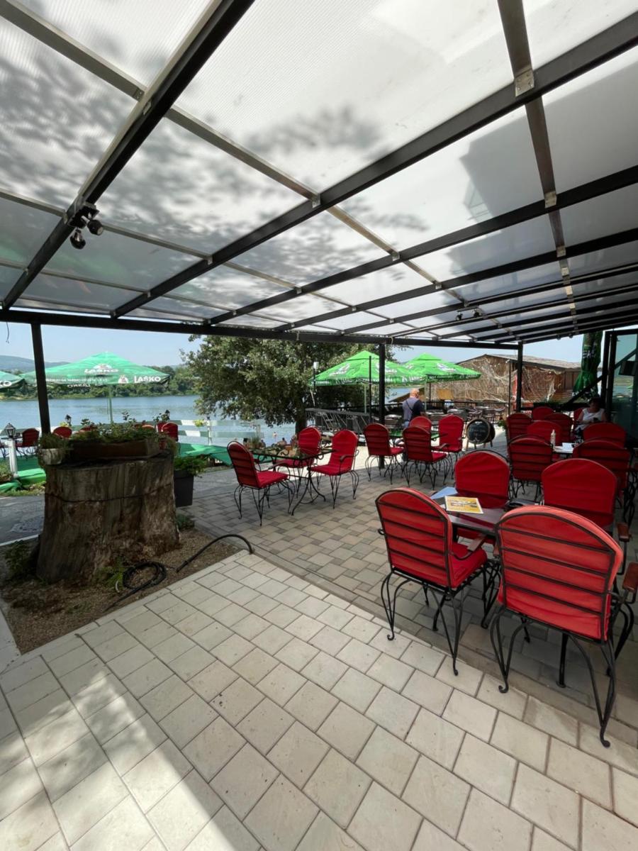 Lake View Tašić - Housity
