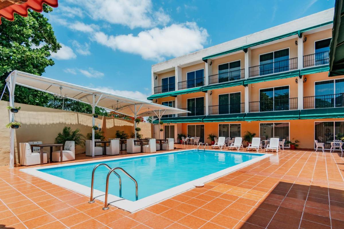 Hotel Siglo 21 Merida - Housity