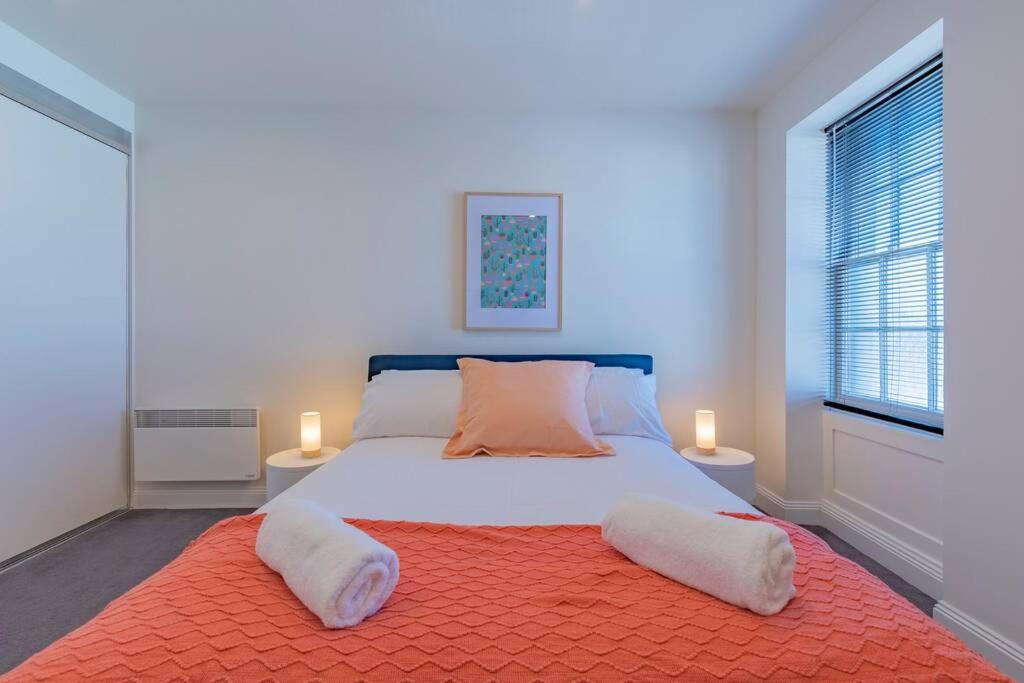 Suitetrails - MELVINGTON BOUTIQUE APARTMENT IN HOBART CBD o